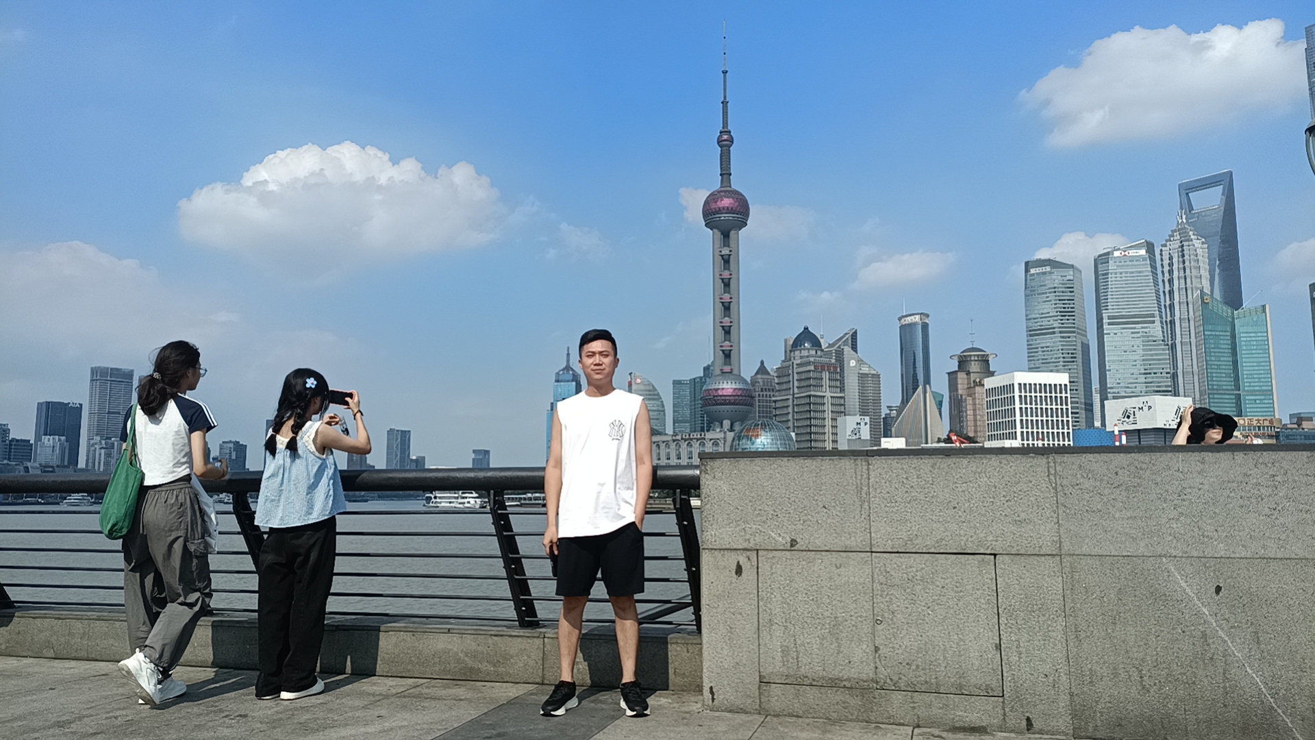 余少龙